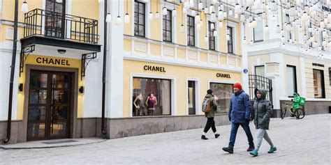 gucci chiude in russia|Luxury Stores in Russia Shut for Now .